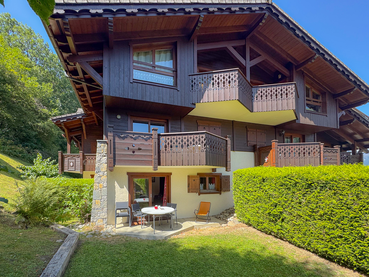 Ski in ski out apartment for sale in Les Houches